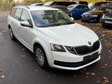 Skoda Octavia Combi Active~FACELIFT~EU6 - gebrauchte Skoda Octavia mit Facelift