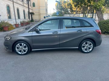 Mercedes B 180 - 3