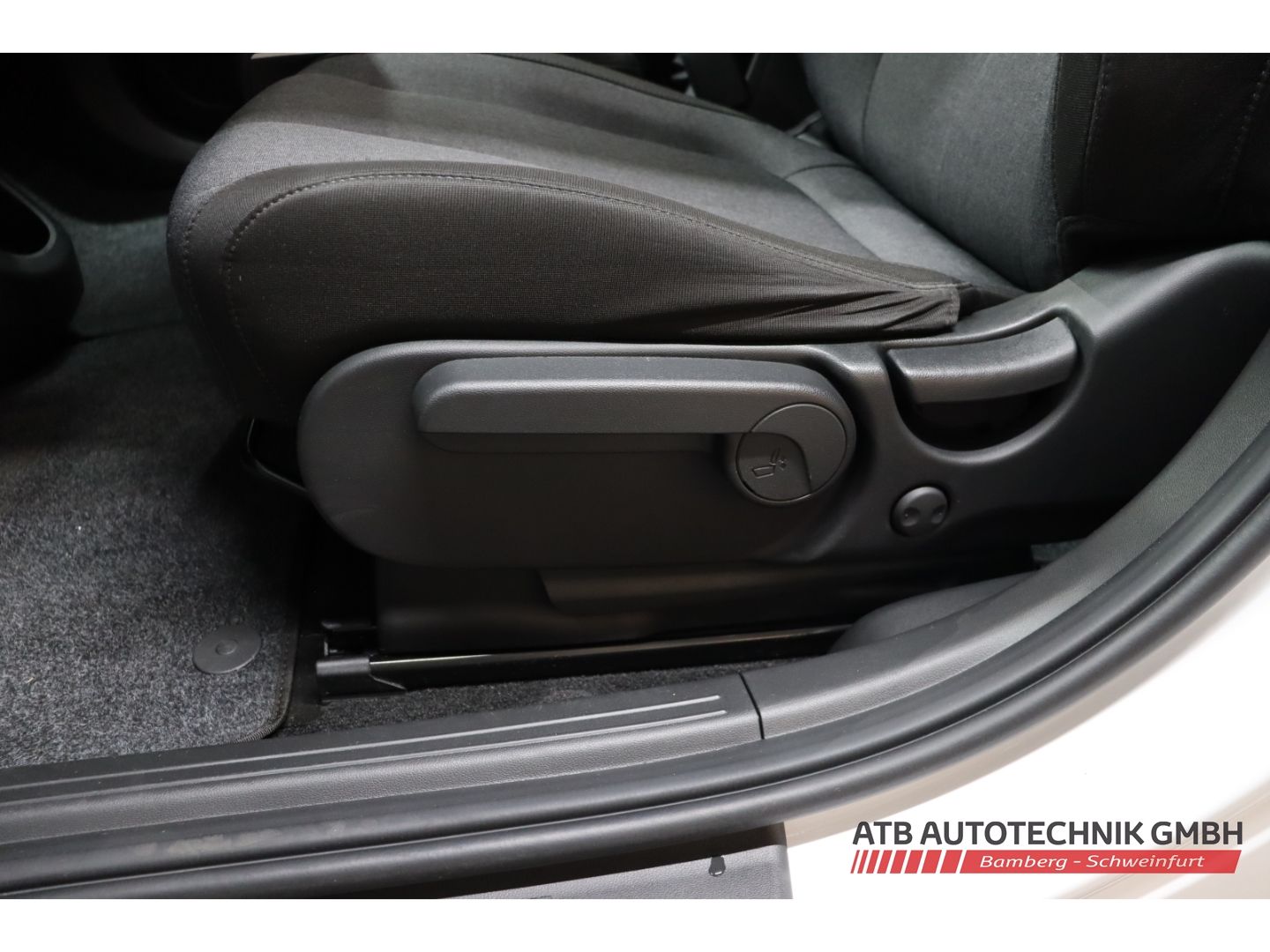Fahrzeugabbildung Hyundai IONIQ 5 77,4 kWh 98,3% SOH 2WD Navi LED Apple Ca