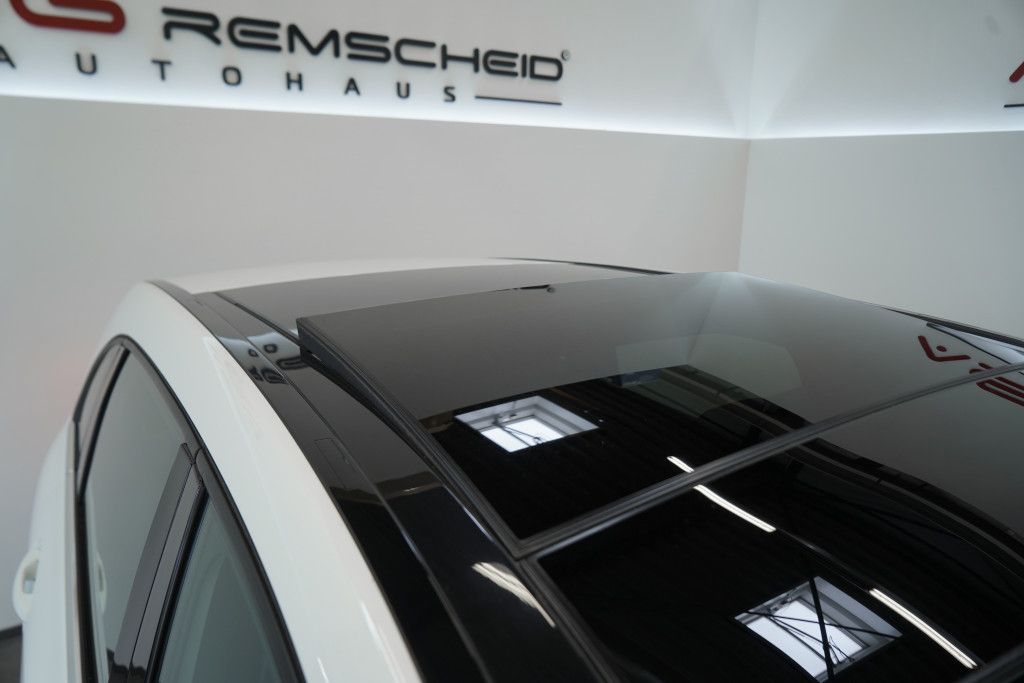 Mercedes Benz B 200
