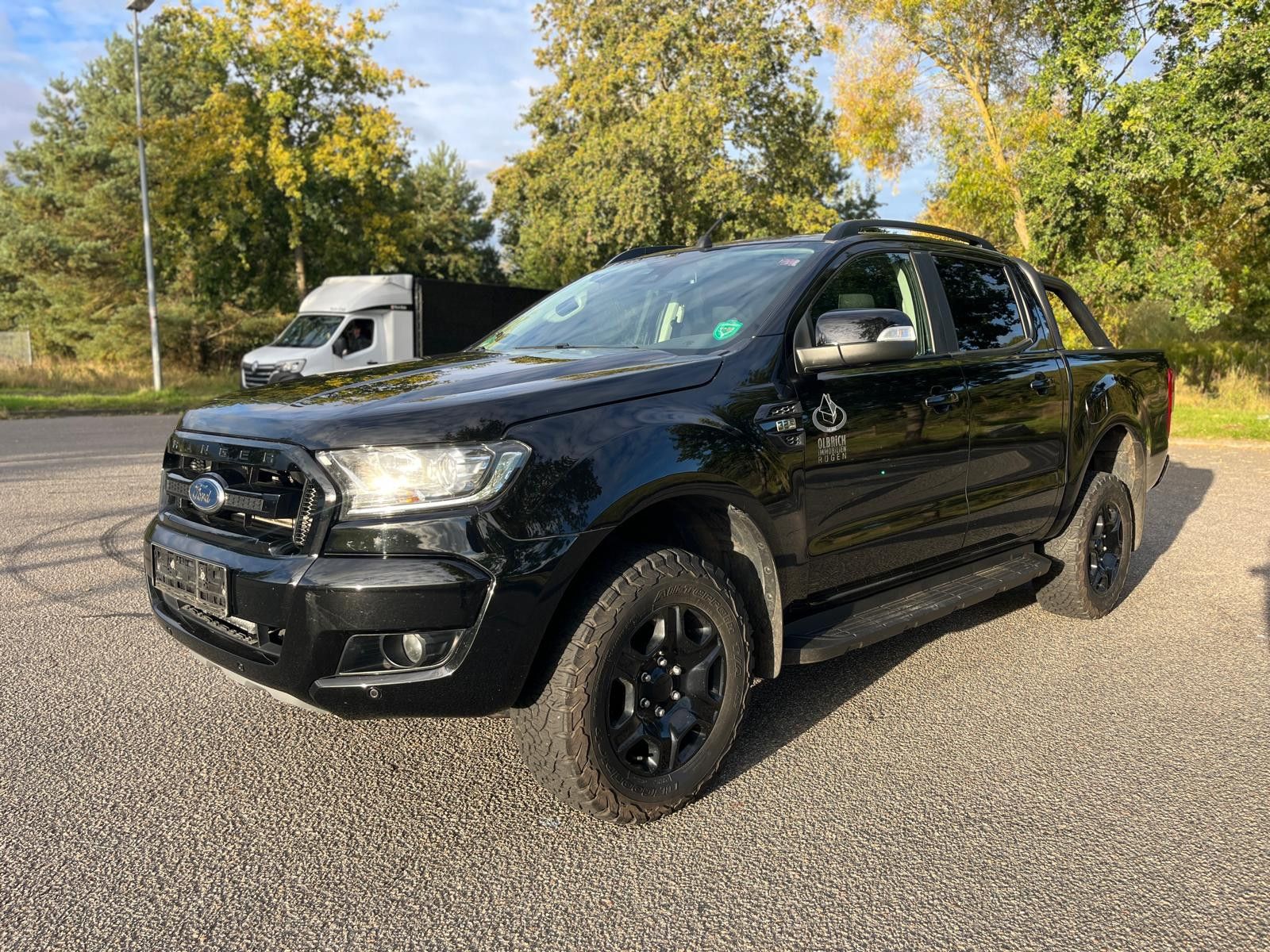 Fahrzeugabbildung Ford Ranger Limited Doppelkabine 4x4/AirSuspension