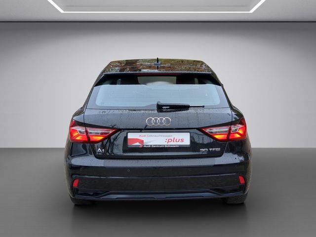 A1 Sportback 30 1.0 TFSI advanced PDC SHZ NAVI