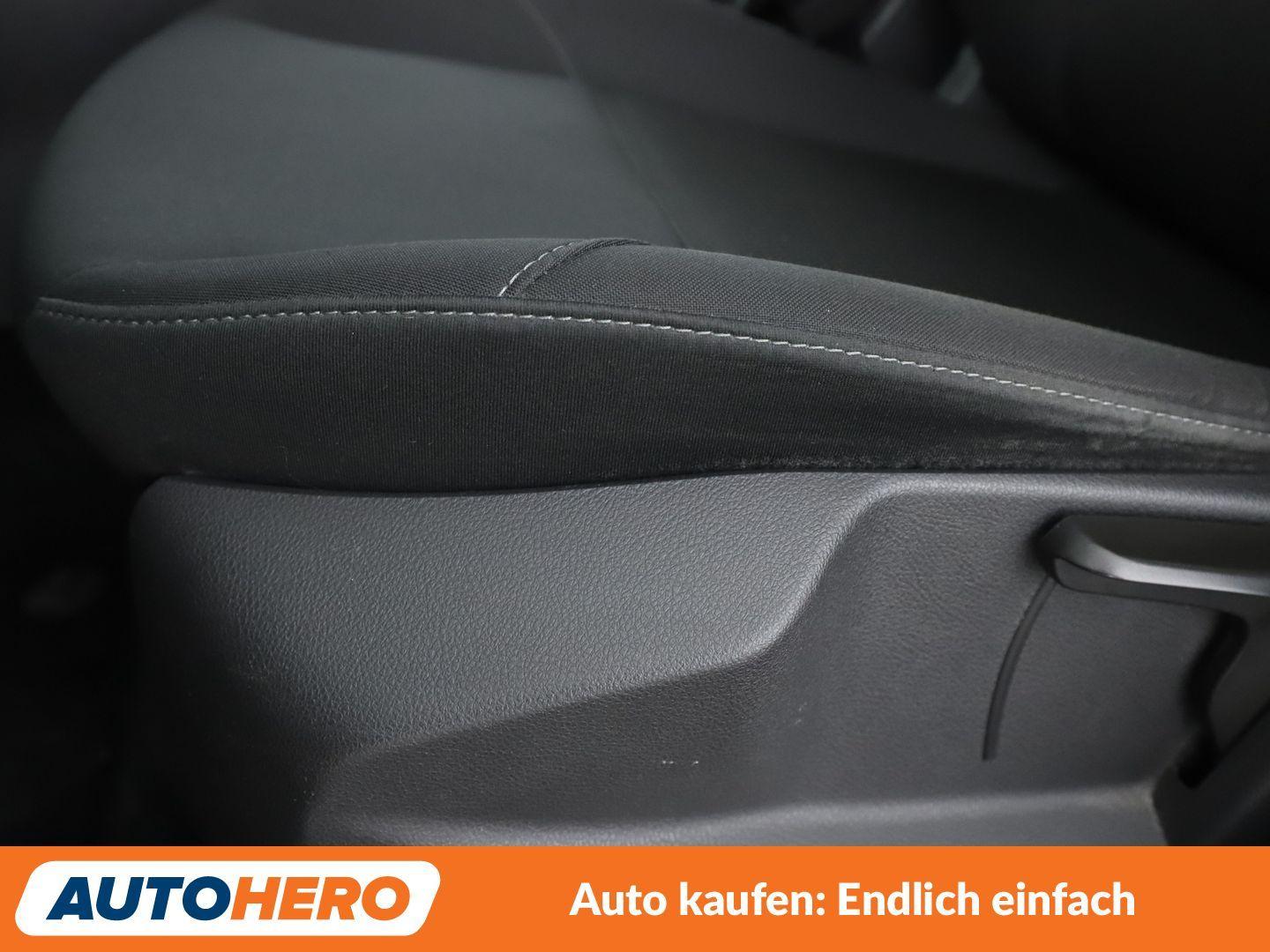 Ford Focus 1.0 EcoBoost Business*NAVI*TEMPO*PDC*SHZ*