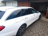 Mercedes-Benz E 400 d 4MATIC T Autom. - - Mercedes-Benz E 400 mit Diesel-Antrieb: Kombi