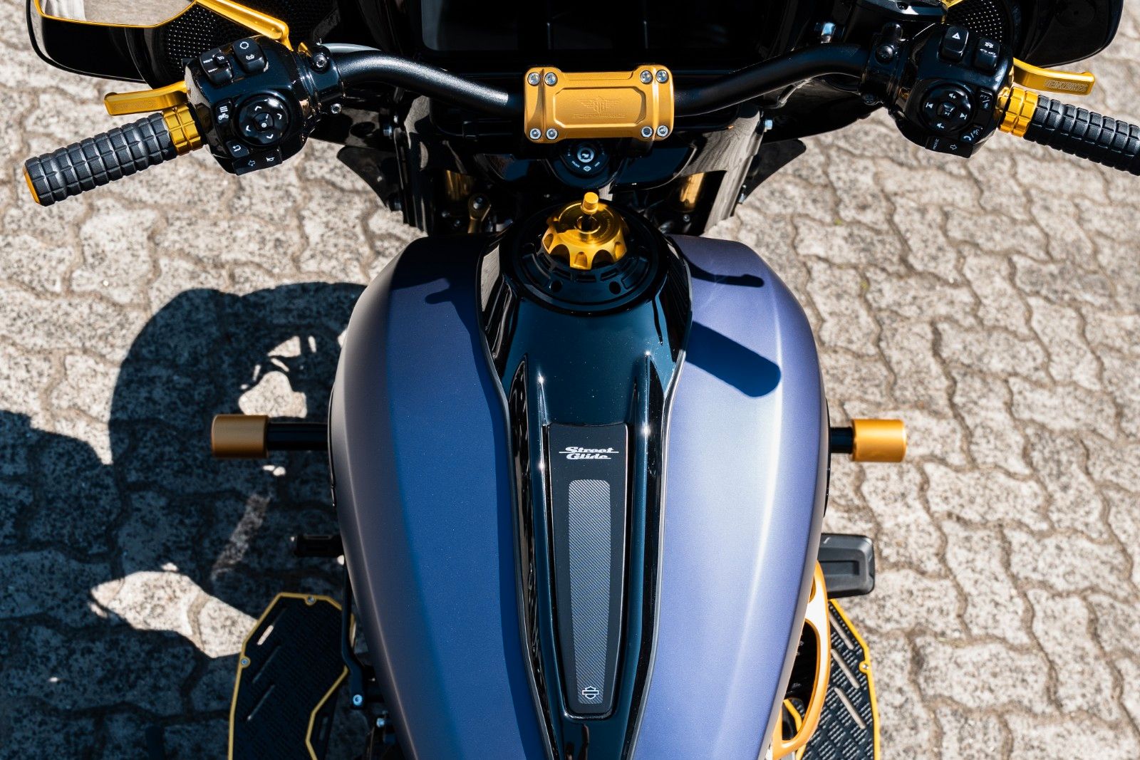 Fahrzeugabbildung Harley-Davidson Street Glide FLHX 117 x HeinzBikes MIAMI CALLING