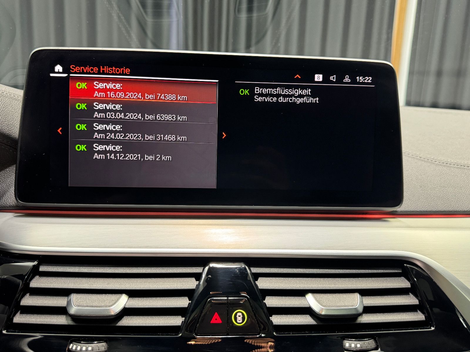 Fahrzeugabbildung ALPINA B5 4.4 Touring|LASER|PANO|HEAD-UP|VOLL