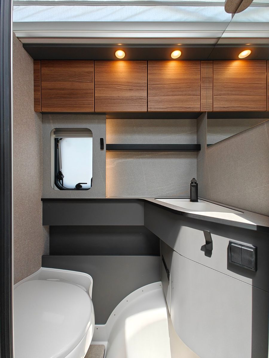 Fahrzeugabbildung HYMER / ERIBA / HYMERCAR Feeling 470 2026