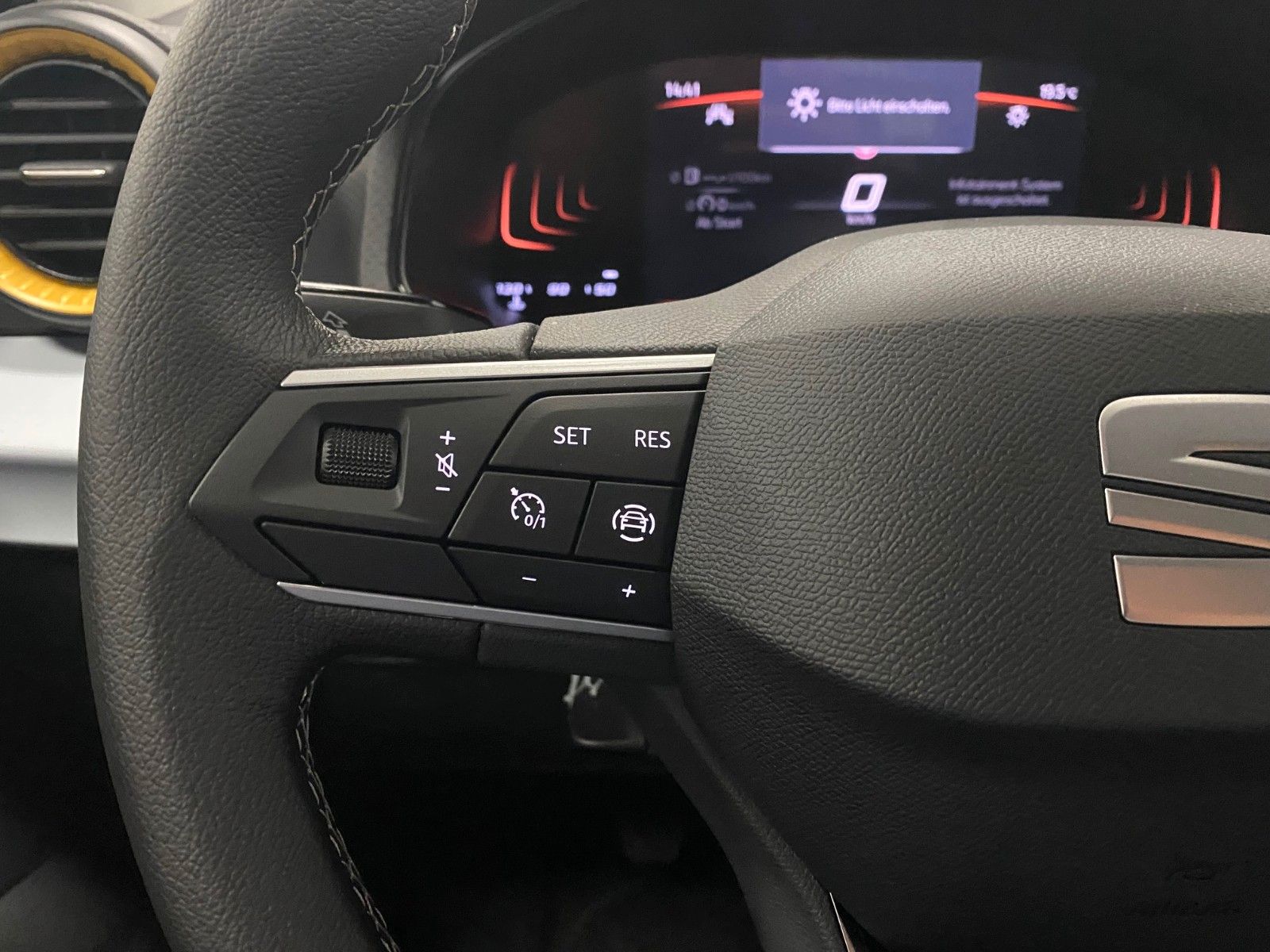 Fahrzeugabbildung SEAT Ibiza 1.0 TSI Style++KLIMA+APP+5J. 2030 GARANTIE