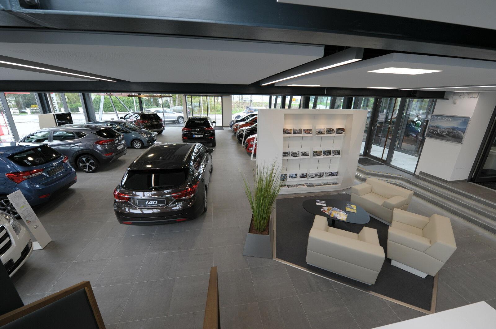 showroom-image-top