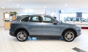 Porsche Cayenne - 9