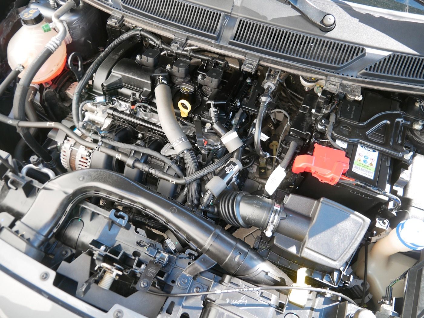 Fahrzeugabbildung Ford KA+ 1.2 Ti-VCT Active SHZ heizb.Frontscheibe PDC