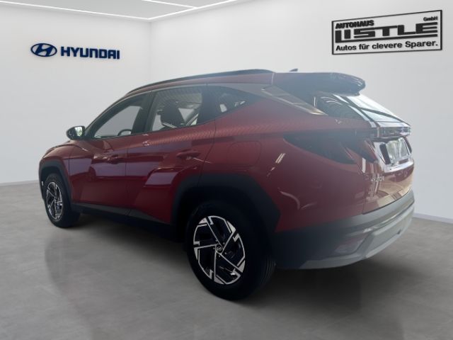 Fahrzeugabbildung Hyundai Tucson FL (MY25) (160 PS) 6-MT 2WD SELECT Navi d