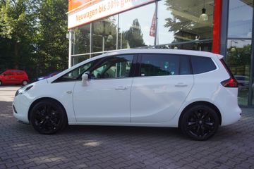 Opel Zafira Tourer - 9