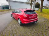 Ford Focus 1,6 EcoBoost 134kW Titanium - Ford Focus aus 2011: Limousine