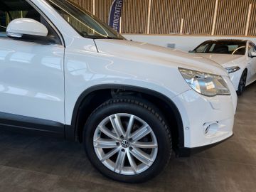 Volkswagen Tiguan Team 4Motion *Parkassistent*Navi*Kamera*