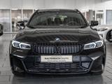 BMW 318i Touring M-Sport FACEL. PANO AHK 360° LED - mit Benzin-Antrieb: Alcantara, mit Navigationssystem, Kombi