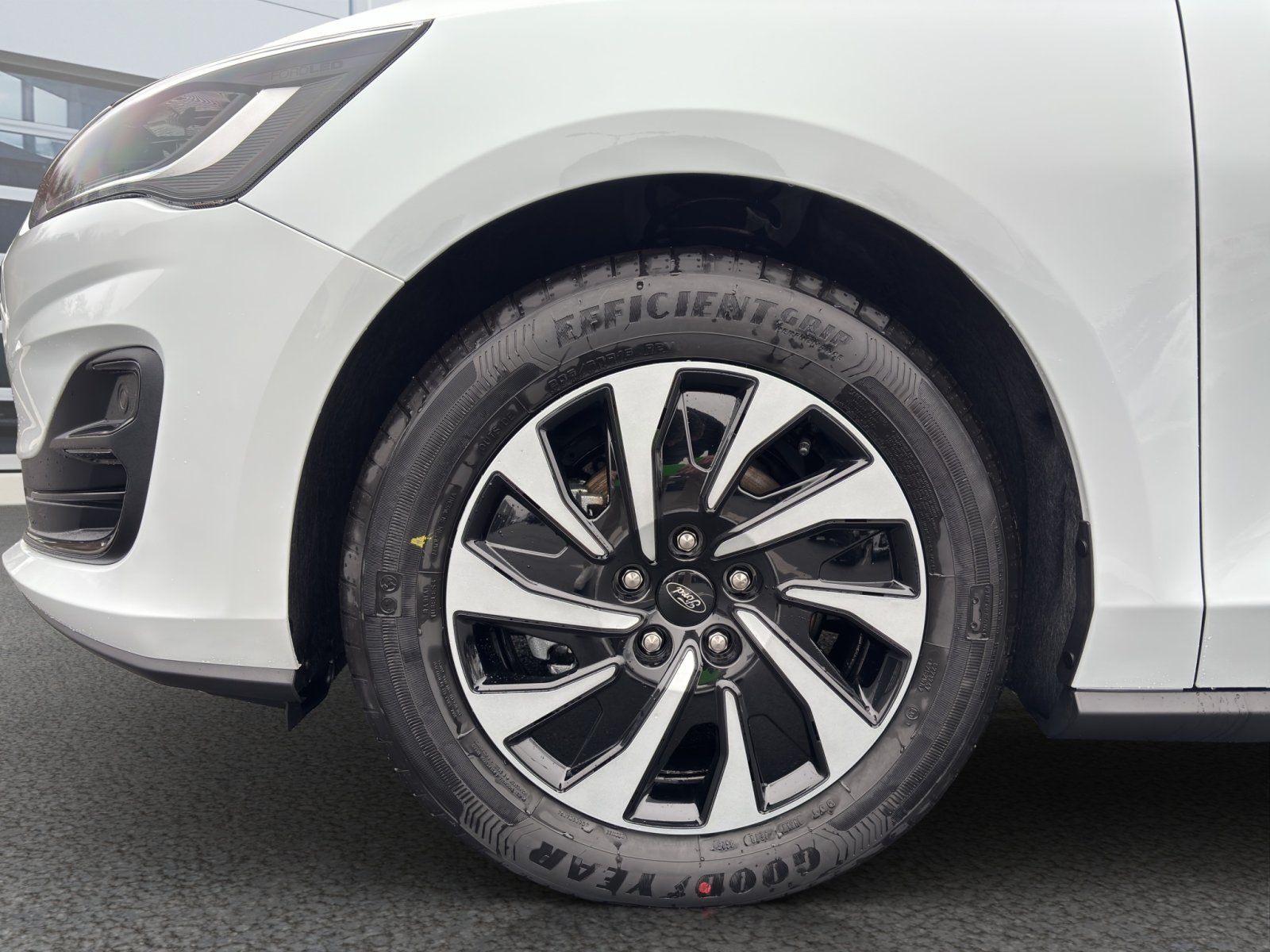 Fahrzeugabbildung Ford Focus Titanium #Winterpaket