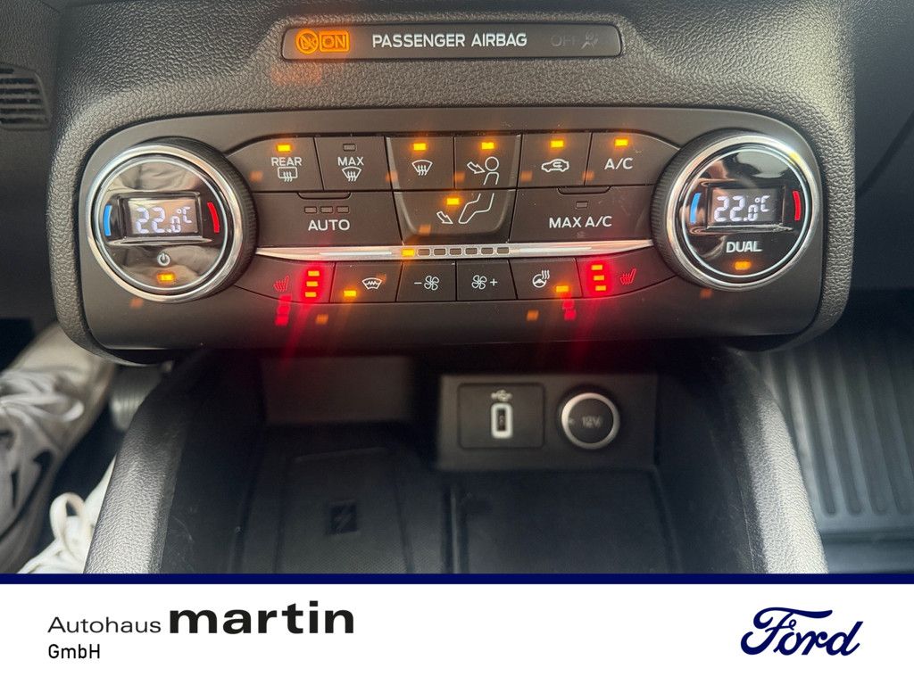 Fahrzeugabbildung Ford Focus 1.0 Cool&Connect SHZ KAMERA NAVI ACC LED