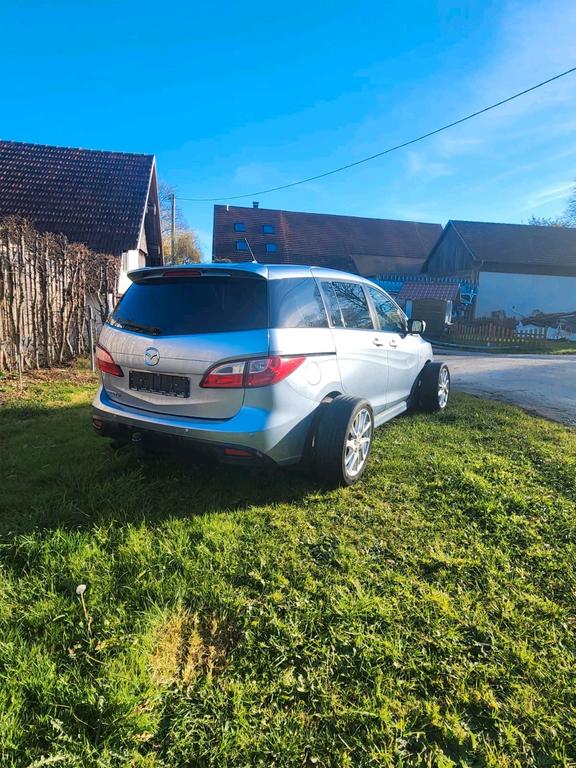 Mazda 5