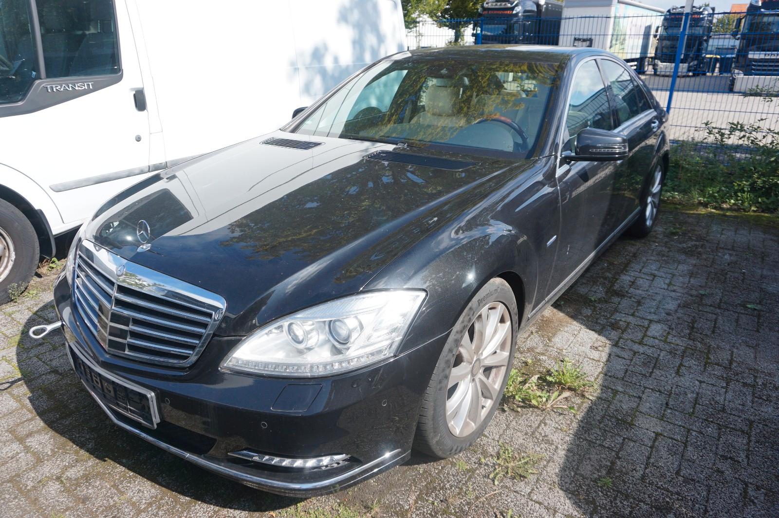 Mercedes-Benz S 350 S Limousine S CGI BE 4Matic Brandschaden