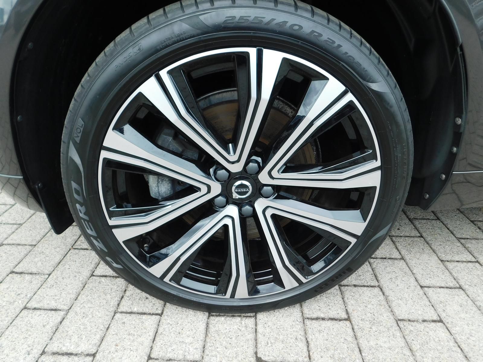 Fahrzeugabbildung Volvo B5 D AWD Ultimate Bright