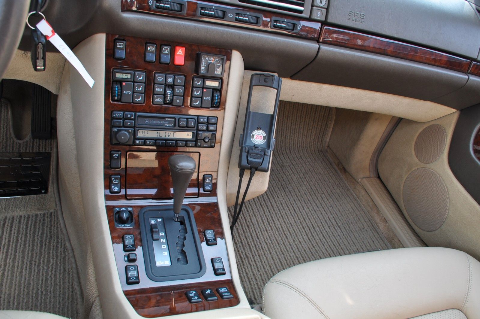 Fahrzeugabbildung Mercedes-Benz CL 420  UNIKAT Vollausstattung 23 Jahre 2.Besitz