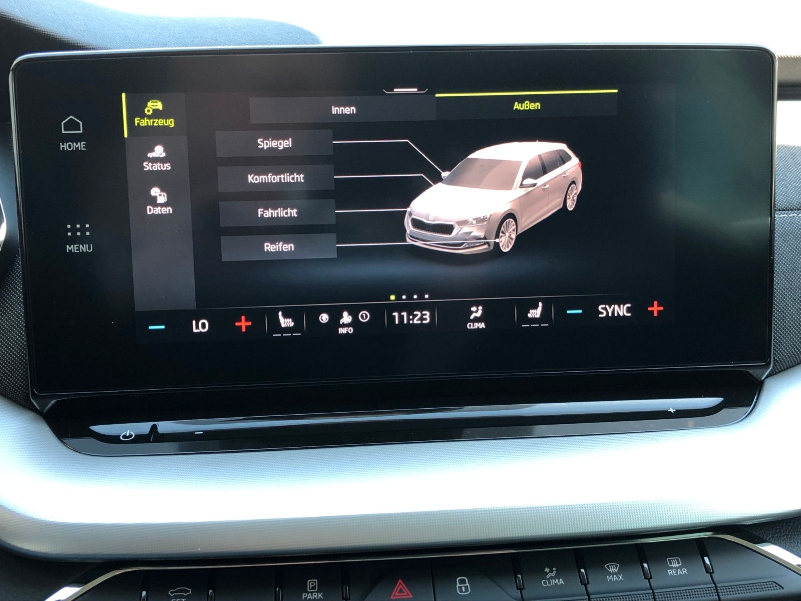 Fahrzeugabbildung SKODA Octavia Combi 1,5 TSI Style *Matrix-LED*Sitzhz .