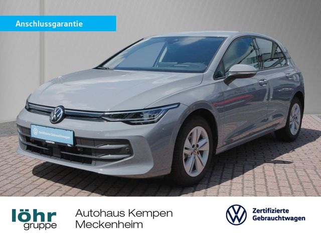 Volkswagen Golf VIII Lim. 1.5 TSI Life AHK Navi+VC HuD ACC 