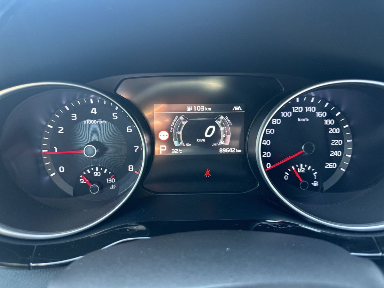 Fahrzeugabbildung Kia PROCEED T-GDI GT 1.6*Navi*Cam*1Hnd* - mit KI generiert/bearbeitet