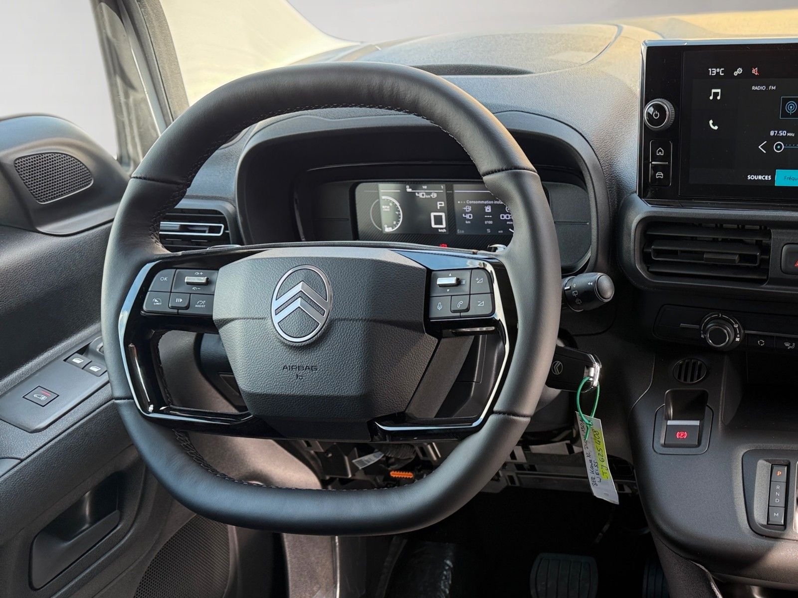 Fahrzeugabbildung Citroën Berlingo Kastenwagen XL Diesel 130 Automatk