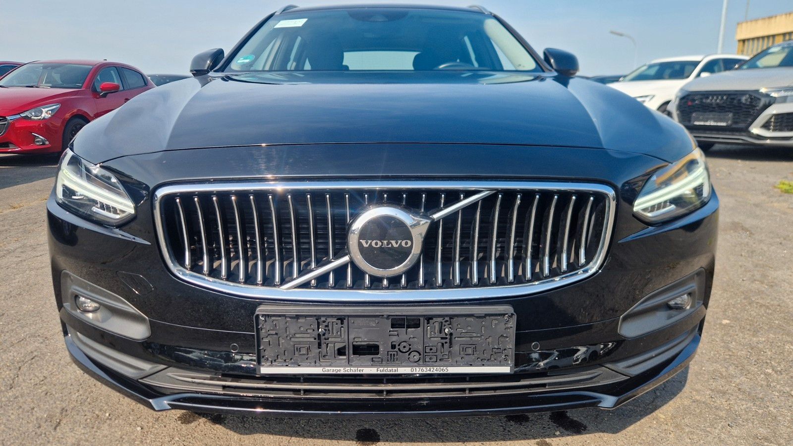 Volvo V90 Kombi Navi Leder LED Kamera 1.Hand AHK imagem 2