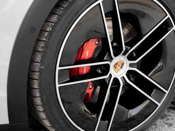 صورة مصغرة 15 لـ 2025 Porsche TAYCAN