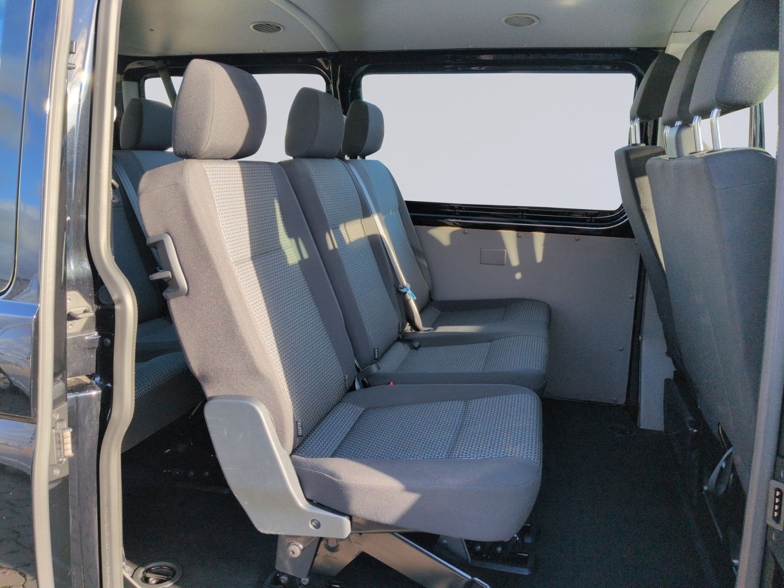 T6.1 Kombi 2.0 TDI DSG 9-SITZER+NAVI+