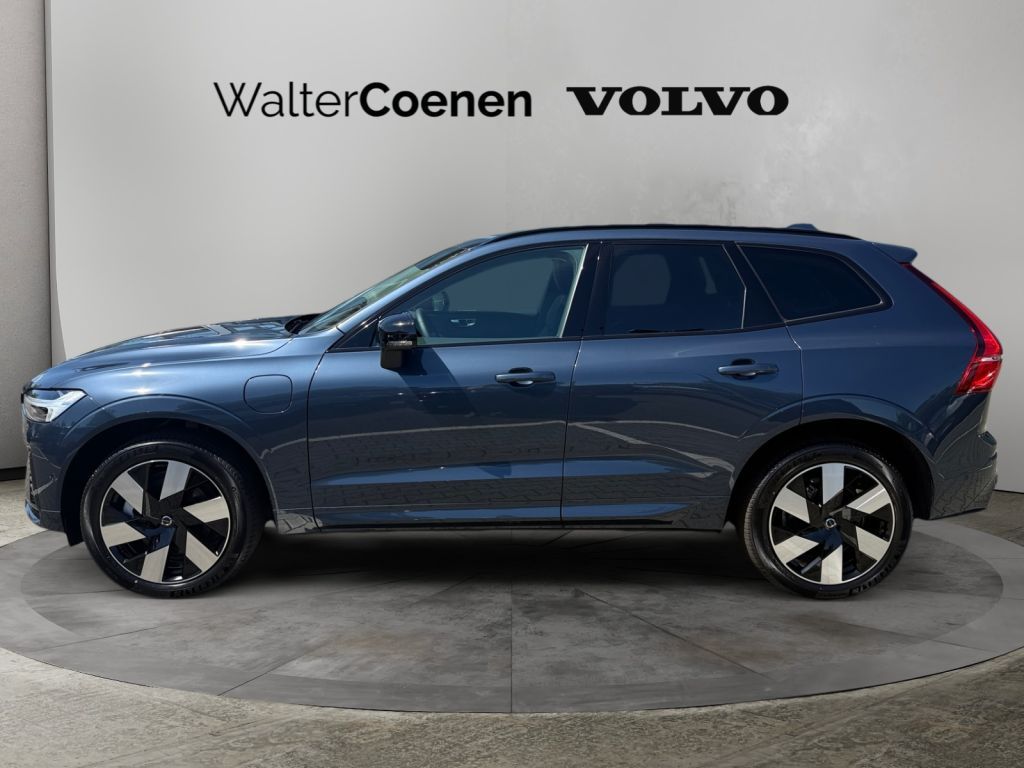 VOLVO XC60 T6 AWD Plug-in Hybrid Plus Dark 360° VOLVO XC60 T6 AWD Plug-in Hybrid Plus Dark 360°