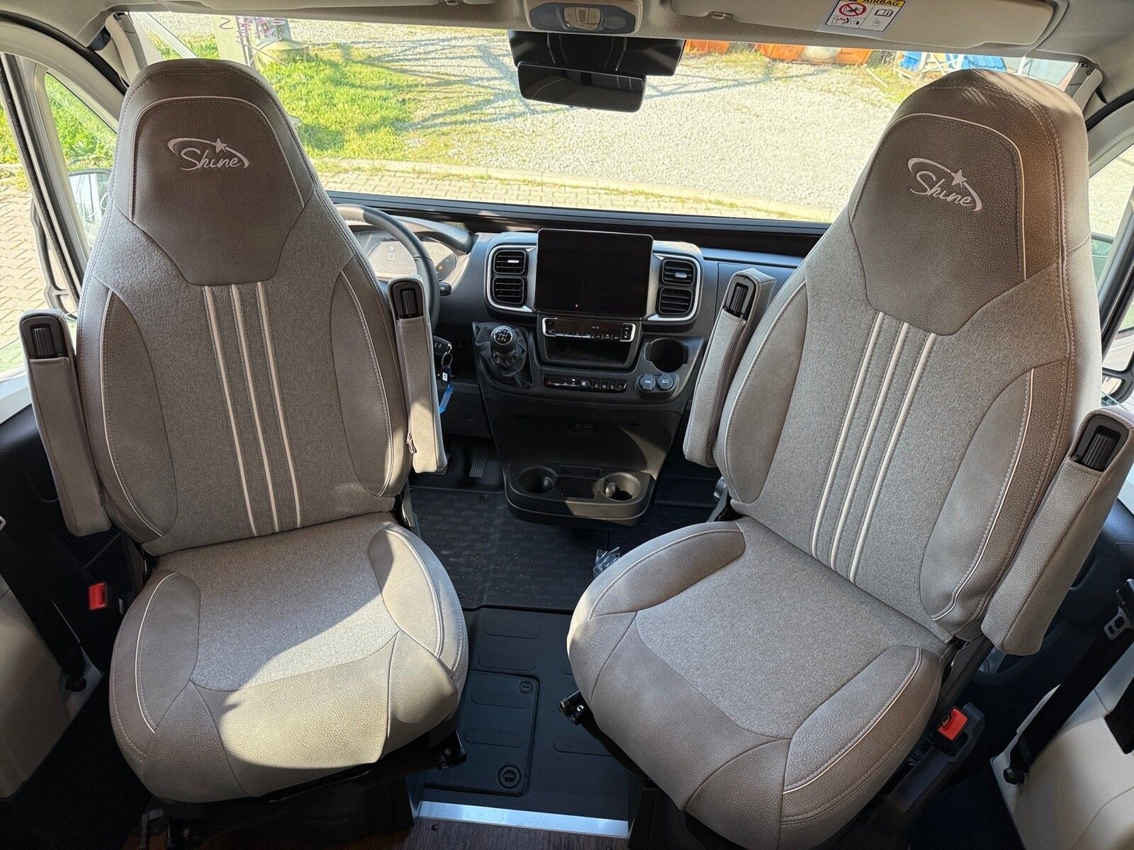 Fahrzeugabbildung Pössl Summit Shine 540 R Citroen 140 PS Premium Paket