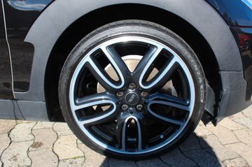 Fahrzeugabbildung MINI Clubman Cooper SD All4 JCW Navi