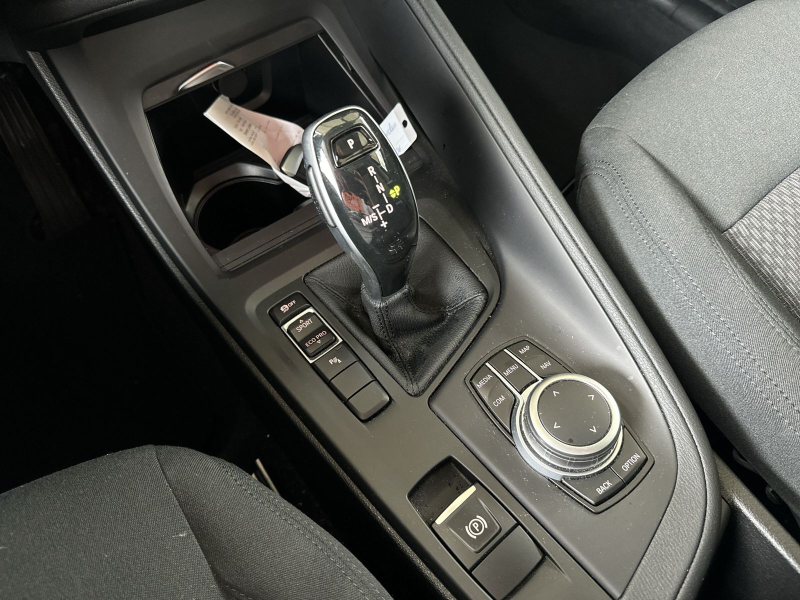 BMW X1 sDrive18i *Advantage*Navi*DAB*LED*Pano*Parkin foto 19