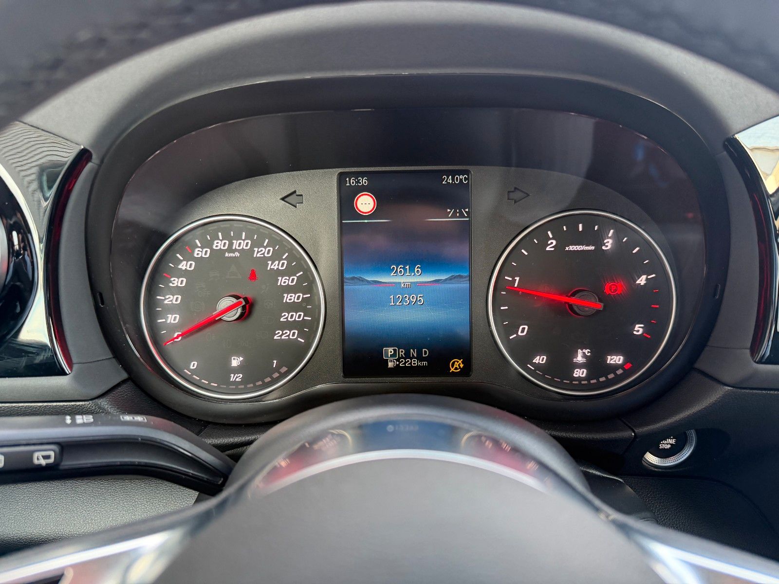 Fahrzeugabbildung Mercedes-Benz T 180 d PROGRESSIVE Autom LED Klimaautom MBUX