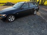 BMW 318i touring  TÜV bis 02/2028 8-fach bereift - BMW 318 aus 2006: Kombi