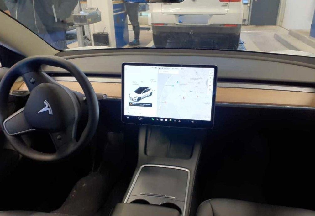 Fahrzeugabbildung Tesla Model 3 LONGRANGE DUAL-MOTOR NAVI/KAMERA/PANO/SH