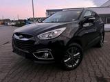 Hyundai IX 35 *Erst 90000 Tkm/Navi/Teilled... - Hyundai ix35 Gebrauchtwagen in Duisburg