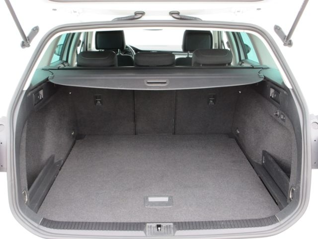 Passat Variant 2.0 TDI DSG Business AHK/LED/NAVI