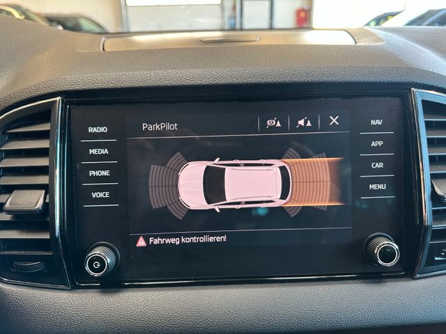 MYAUTOCENTER – Gebraucht- und Jahreswagen mit Werkstattservice in Pfaffenhofen Skoda Karoq*KEYLESS*StHZ(VH)*2-ZONEN*ACC*LED*CARPLAY*