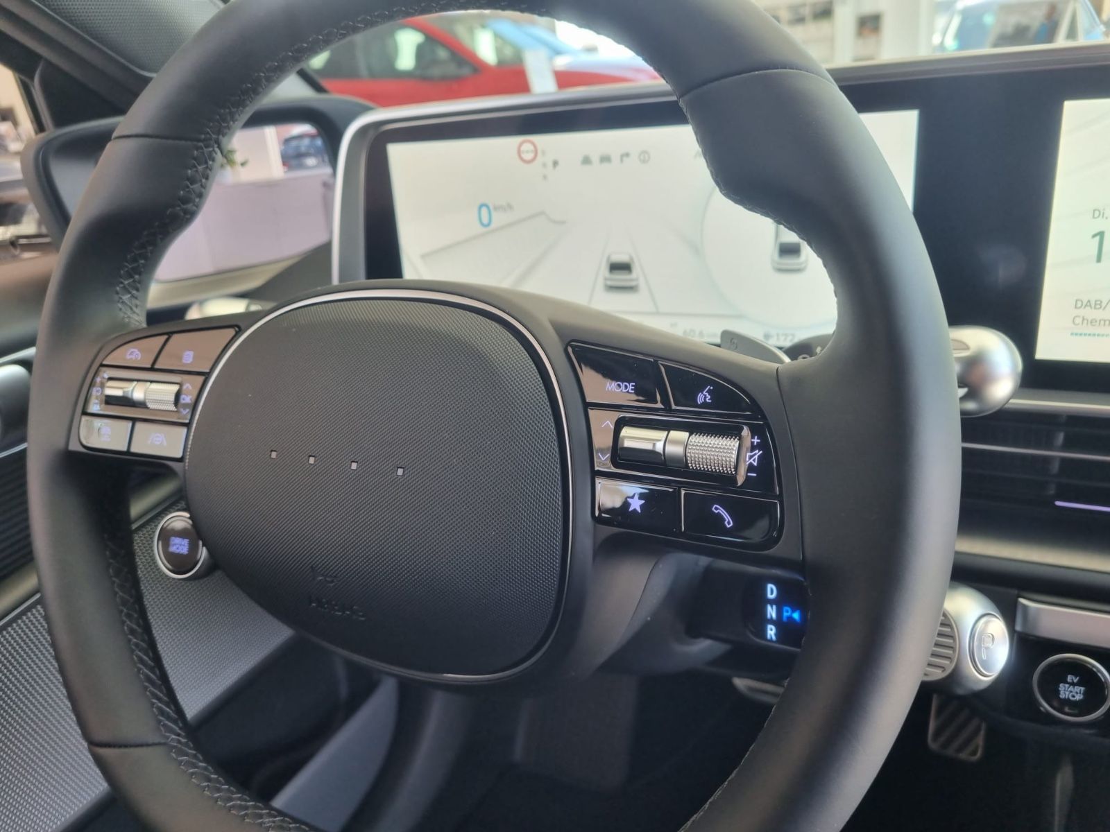 Fahrzeugabbildung Hyundai IONIQ 6 4WD 77,4 325PS UNIQ digitale ASP