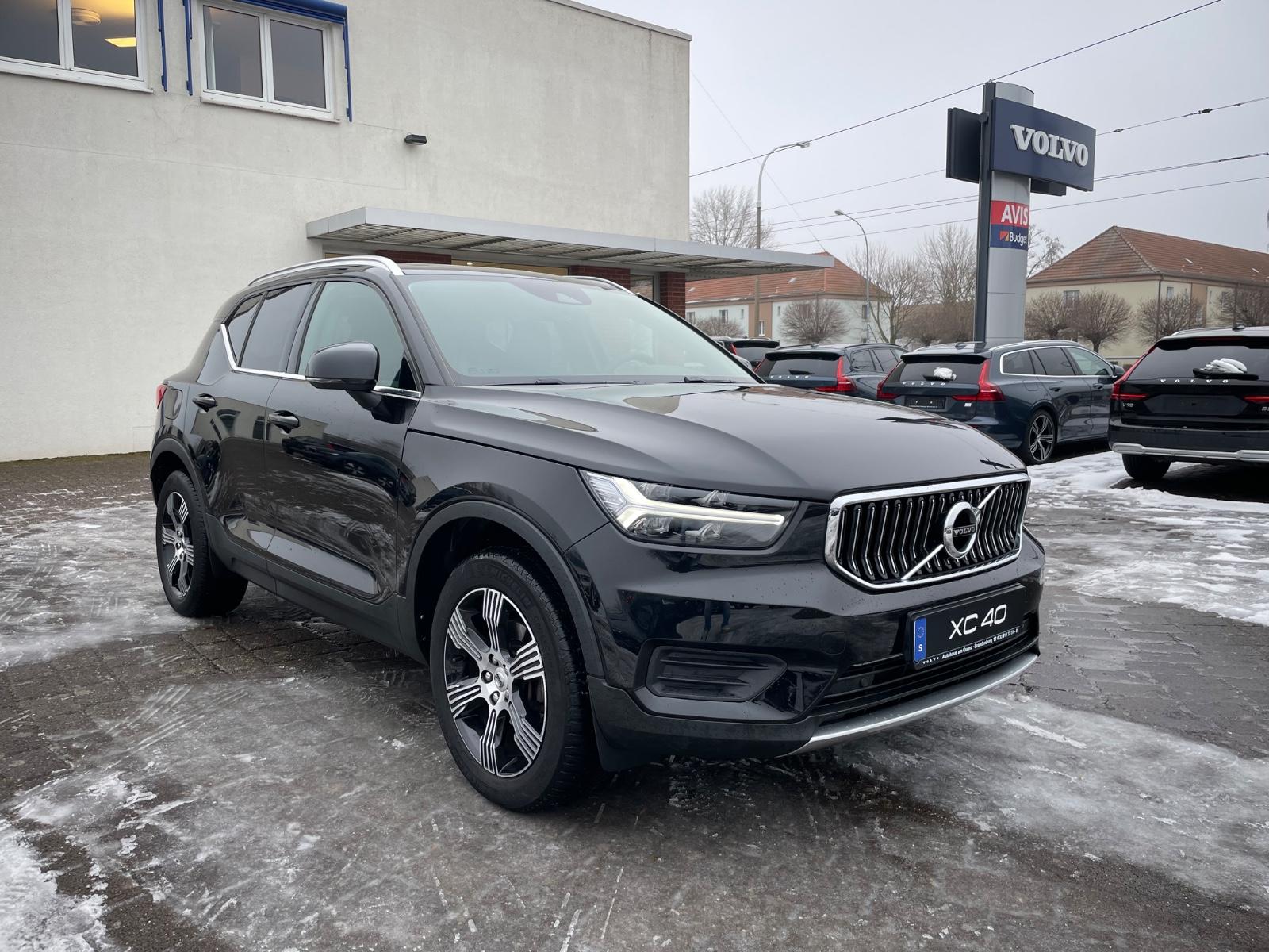 Volvo XC40 T3 Inscription Aut FahrerAss Pano Cam AHK