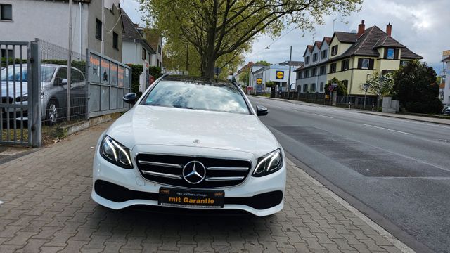 Mercedes-Benz E 220 d T Autom,Klimaaut,PDC,Navi,Facelef,PANORA