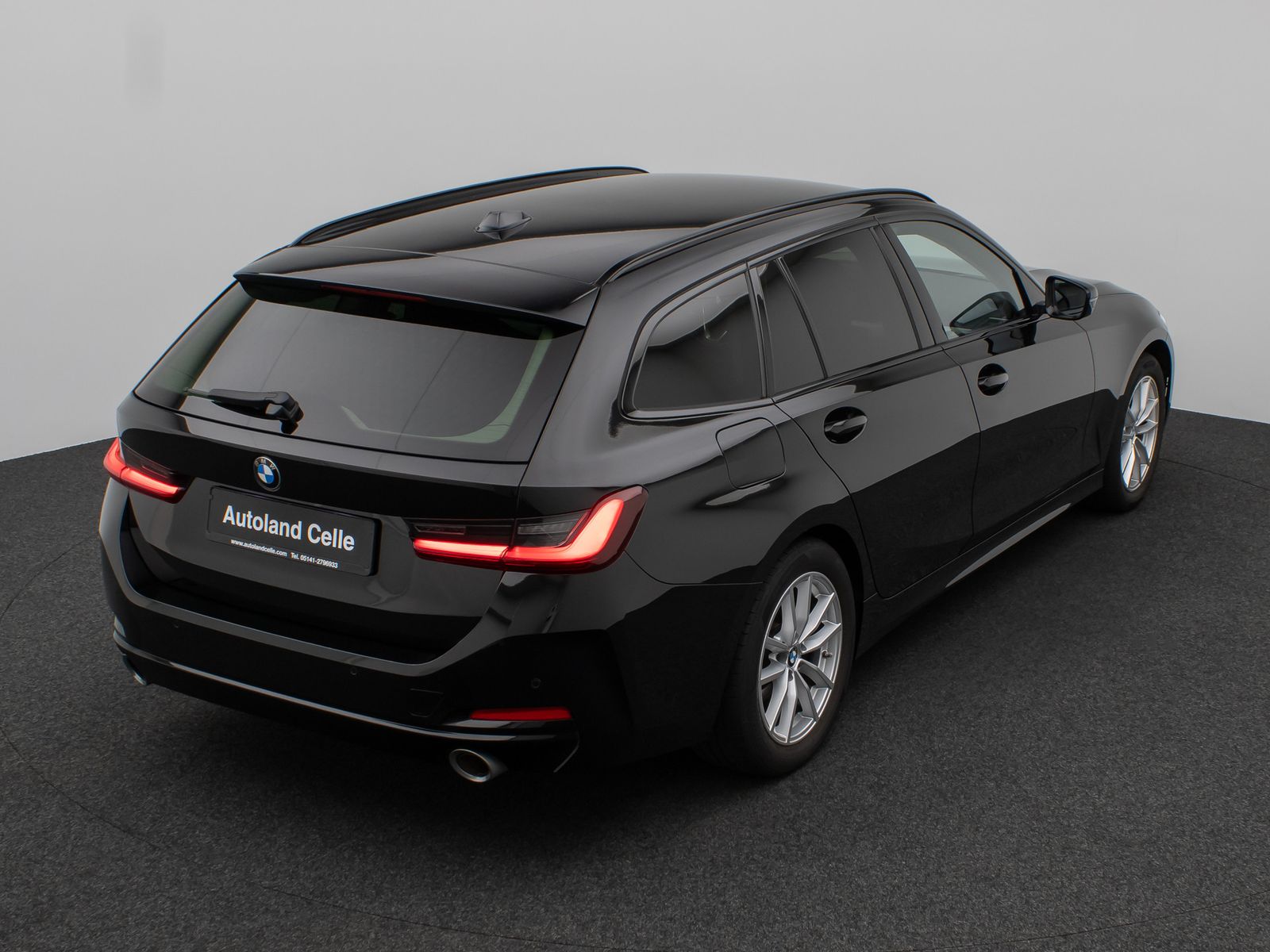 Fahrzeugabbildung BMW 320i HUD DAB Leder Alarm Sport Driving Assistent