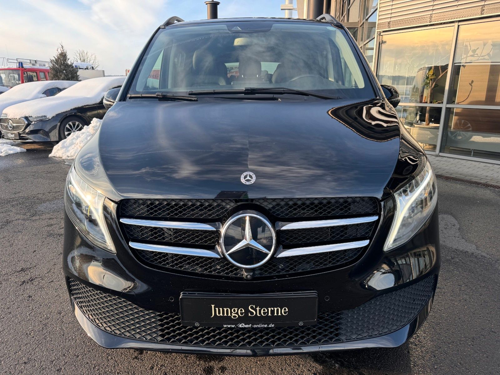 Fahrzeugabbildung Mercedes-Benz V 300 d AVA Extral AIRMATIC Standheiz 360Kamera