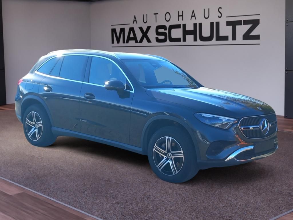 Fahrzeugabbildung Mercedes-Benz GLC 300 e 4MATIC Nav*AHK*PDC*SpurH*Digital Light