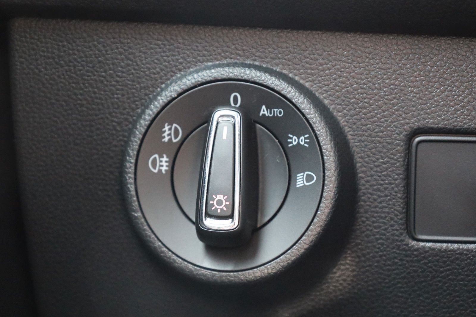 Fahrzeugabbildung SEAT Ateca FR 1,5 TSI *Navi *SHZ *Winterräder